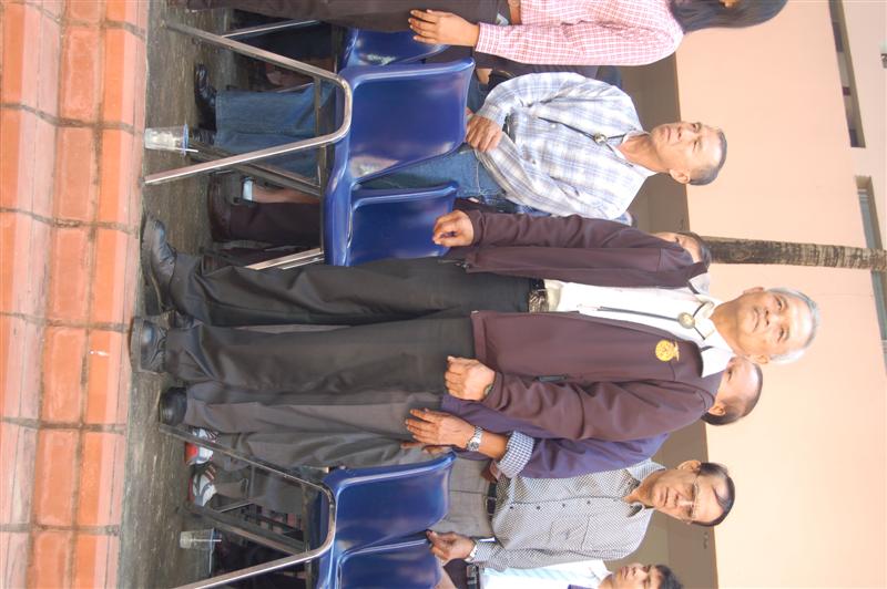 ../Picture/2552/DSC_0062 (Medium).JPG